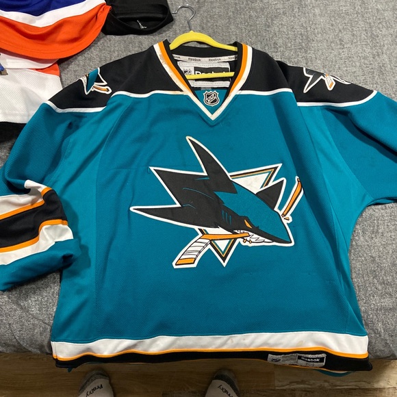 Sports jerseys - Picture 11 of 15